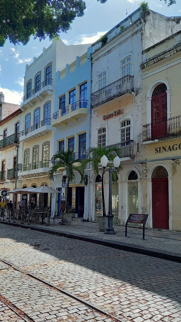 Recife Brasil, kota &ldquo;Venesia-nya Brasil&rdquo; dengan sejarah kolonial, karnaval meriah, pantai Boa Viagem, dan kota tua Recife Antigo.(Pinterest)