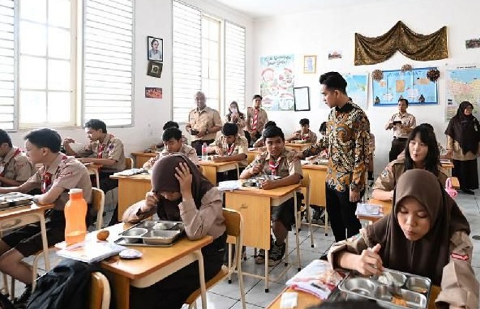 Sertifikasi guru terbaru 2026 mengatur tambahan TPG dalam THR bagi guru ASN tertentu. Simak kriteria dan ketentuannya.
