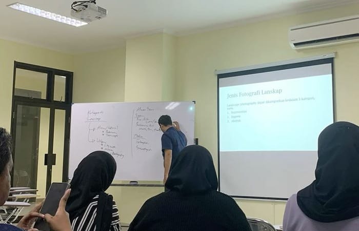 PPPK paruh waktu dosen tidak mendapat THR 2026. Namun empat kategori tenaga honorer ini justru dipastikan menerima tunjangan hari raya.