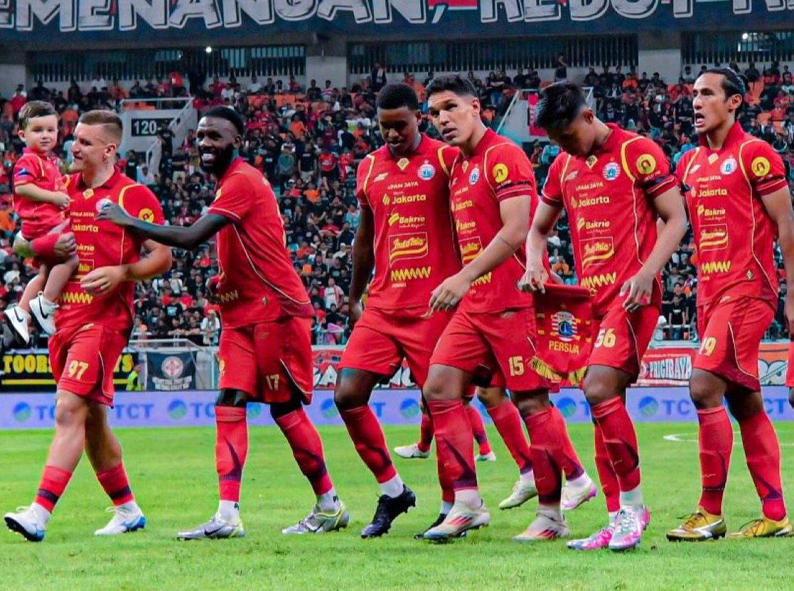 Persija Jakarta kalahkan Dewa United 3-1 di BRI Super League. Gol Maxwell, Van Basty Sosa, dan Alano bawa Macan Kemayoran ke puncak klasemen.