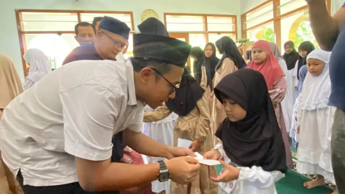Ramadan menjadi momen memperbanyak kebaikan. Tradisi santunan anak yatim setiap Jumat Legi terus dijaga oleh keluarga besar PG Modjopanggoong Tulungagung.