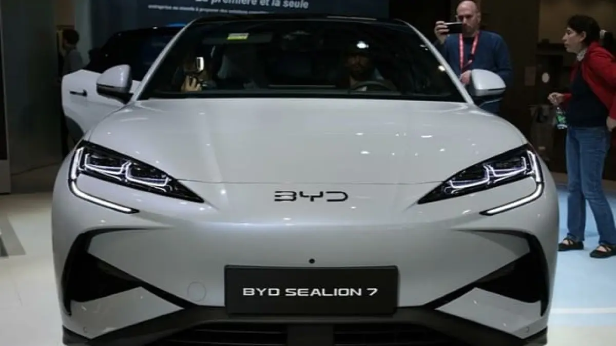 BYD Seal hadir dengan performa tinggi dan harga Rp700 jutaan. Namun, ada sejumlah kekurangan yang wajib diketahui sebelum membeli.
