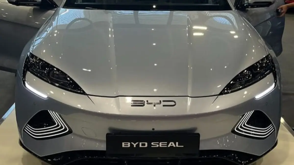 BYD Seal Performance hadir dengan 523 HP dan akselerasi 3,8 detik. Sedan listrik Rp700 jutaan dengan performa setara supercar!