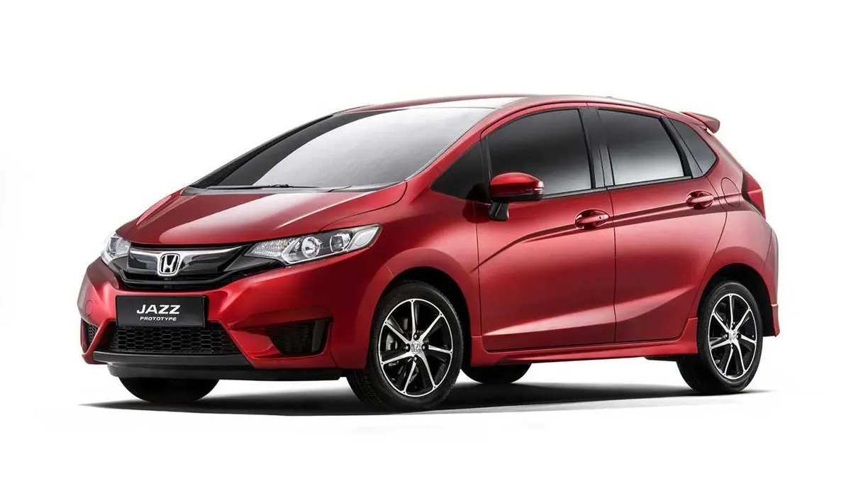 Honda Jazz 2026 hadir dengan desain futuristik dan mesin hybrid irit 4,5L/100 km. Simak fitur lengkap dan harga terbarunya!