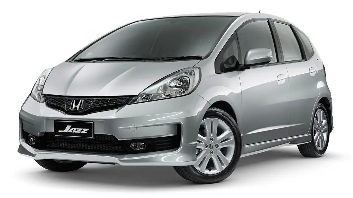 Honda Jazz GE8 hybrid full convert ubah total mesin hingga interior ala Fit GP4, hasilnya beda jauh dari versi standar.