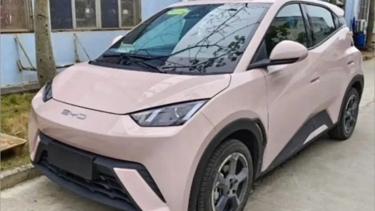 Review BYD Atto 1 2026: mobil listrik harga LCGC dengan fitur melimpah, desain unik, dan kenyamanan di atas ekspektasi.