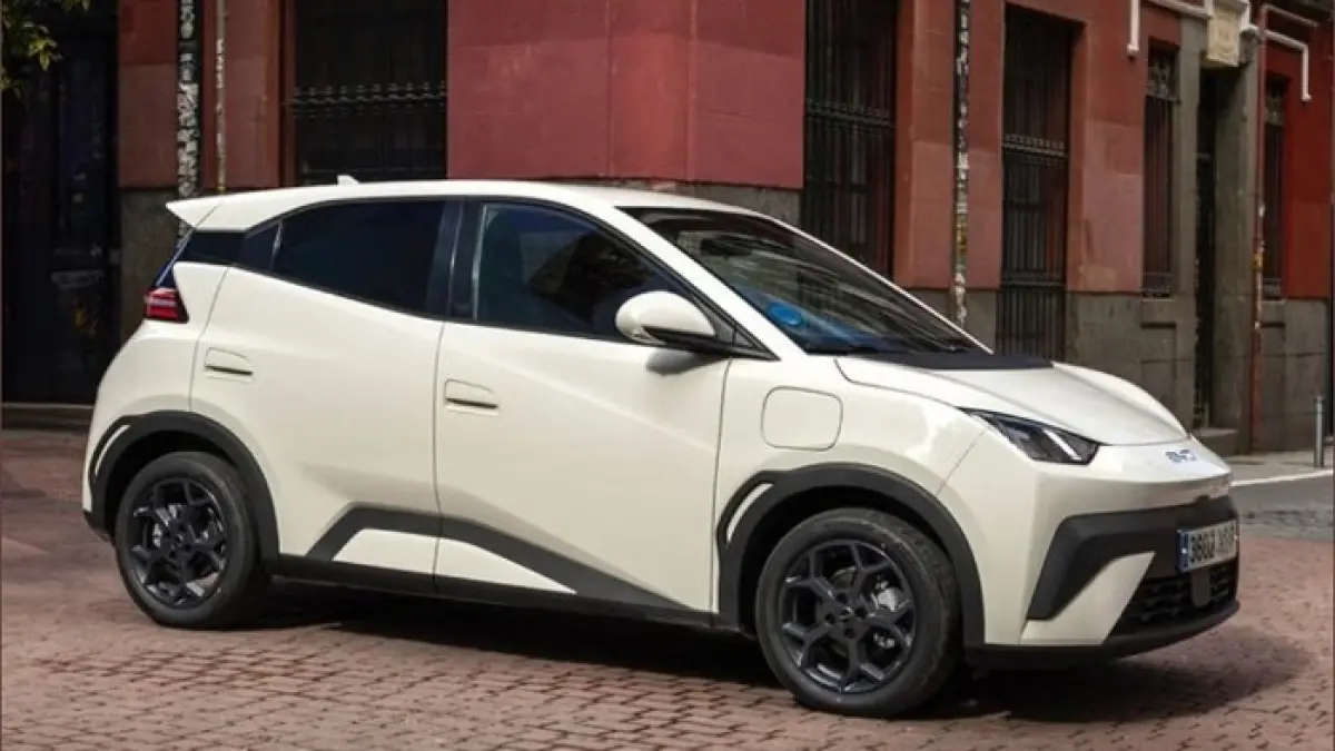 Review BYD Atto 1 terbaru 2026, mobil listrik murah dengan fitur canggih dan efisiensi tinggi. Apakah ini pilihan terbaik?