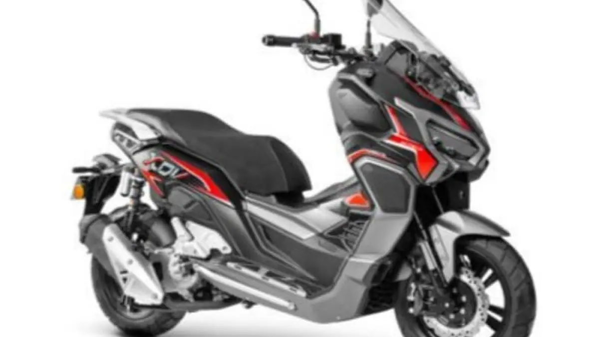 Indomobil EMotor Tirano viral dengan desain adventure, tapi review 1 minggu ungkap kekurangan ergonomi dan baterai.