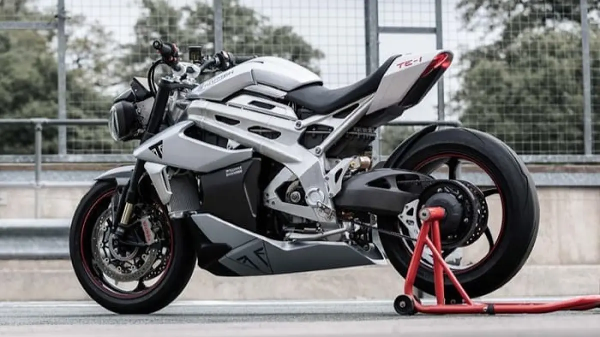 Motor listrik Tirano Rp25,9 juta hadir dengan desain adventure, fitur lengkap, dan daya angkut 150 kg. Layak dibeli?