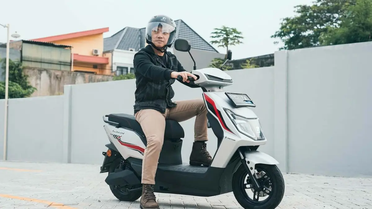 Motor AI OMO X Resmi Meluncur, Bisa Jalan Sendiri dan Self Balancing, Siap Masuk Indonesia April 2026!