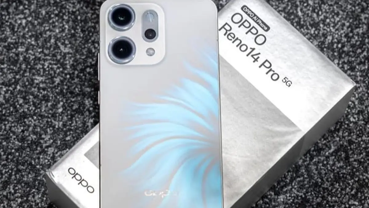 HP OPPO Reno turun harga Lebaran 2026 bikin heboh! Cek 7 model promo mulai Rp2 jutaan dengan spek kencang dan kamera canggih.