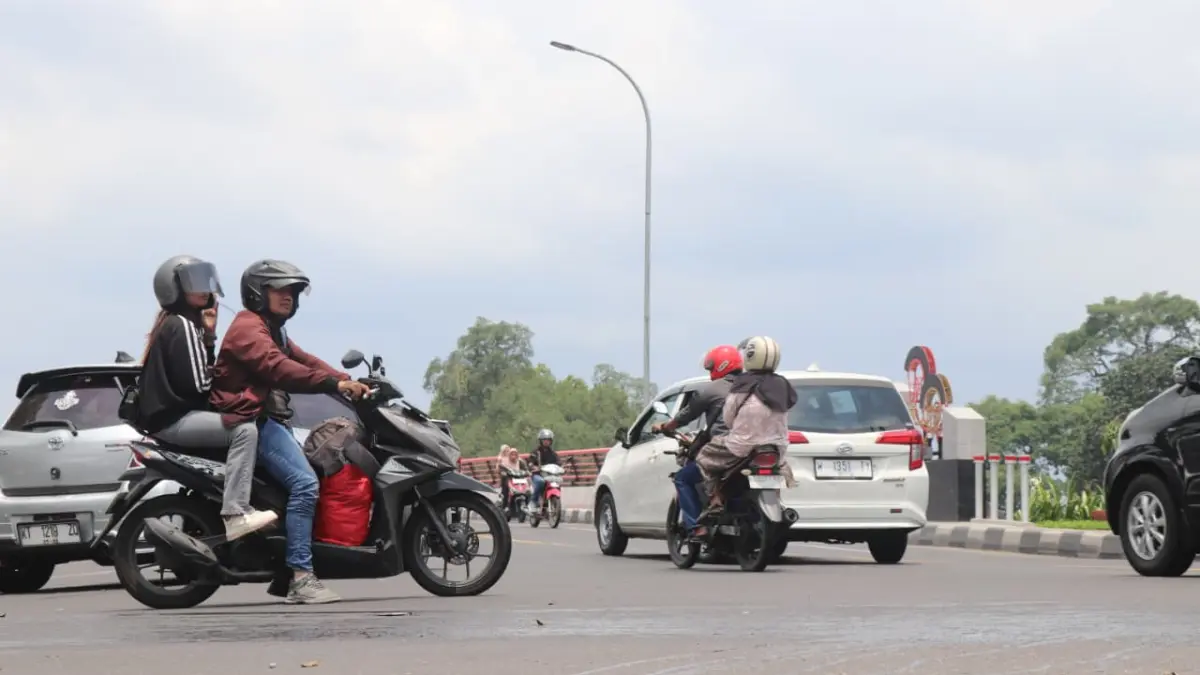  Kondisi lalu lintas di wilayah Tulungagung terpantau &nbsp;lancar saat arus balik Hari Raya Idul Fitri 1446 H.