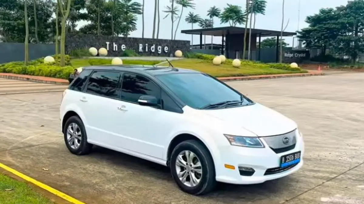 Cuma 100 jutaan! Cek spesifikasi BYD E6 bekas restorasi, mobil listrik murah 100 jutaan dengan jarak tempuh 400 km dan fitur mewah sekelas Innova.