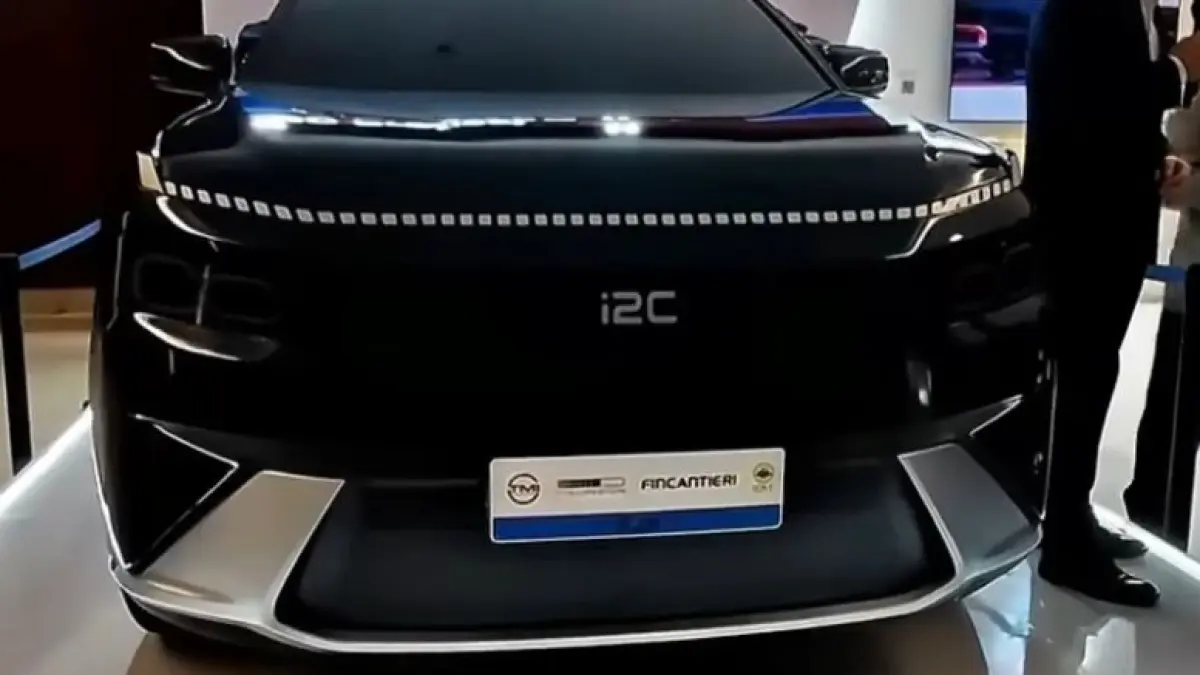 Siap rilis! Mobil listrik I2C karya PTMI hadir sebagai SUV 7-seater asli Indonesia. Cek spesifikasi, fitur mewah, dan prediksi harganya di sini.
