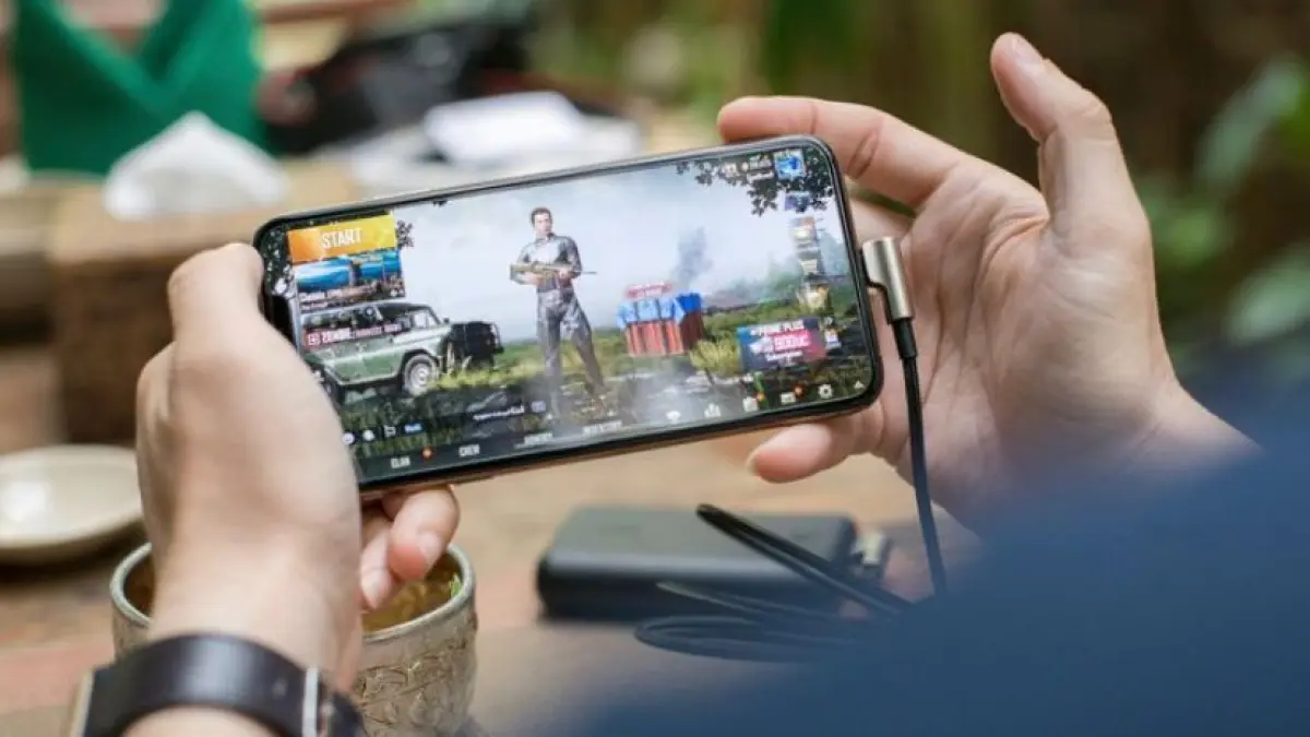 Cek 6 HP Snapdragon 8 Gen 3 turun harga di 2026! Spek flagship mulai 7 jutaan, jauh lebih kencang dari HP midrange terbaru. Klik di sini!