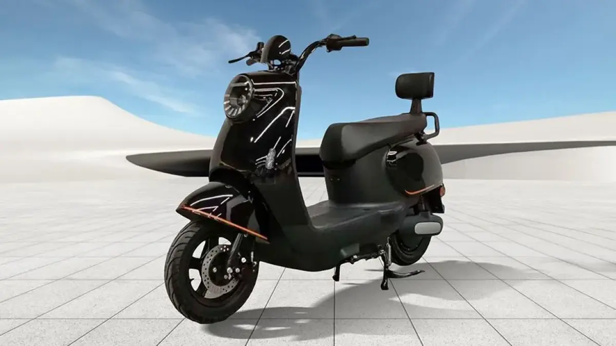 Motor listrik Rp2 jutaan di IIMS 2024 diserbu. Harga setara HP, bisa tempuh 70 km, tapi harus inden berbulan-bulan.