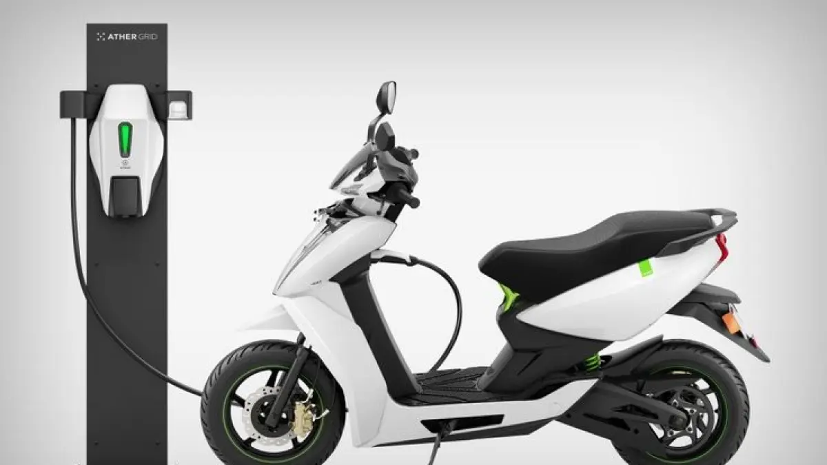 Alpha Entry Next Generation hadir dengan baterai LFP, jarak 140 km, dan harga Rp30 jutaan. Motor listrik canggih dengan fitur modern.