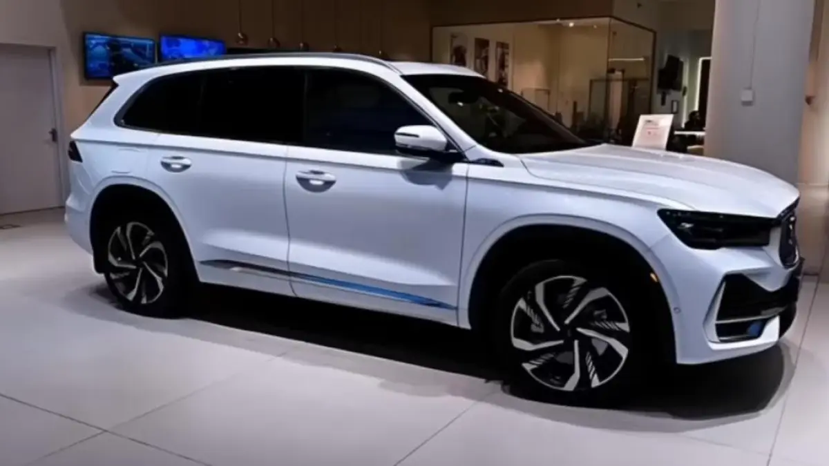 Geely NEV tembus 3 juta penjualan global, dominasi mobil listrik dan hybrid siap berlanjut di 2026.