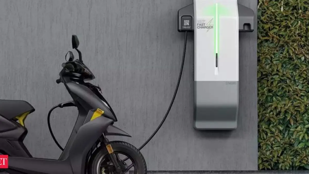 Review Volta 401, motor listrik Rp9 jutaan dengan sistem ganti baterai praktis tanpa cas, cocok untuk ojol dan harian.