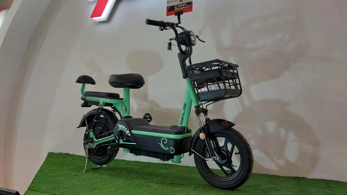 Rekomendasi sepeda listrik Selis murah, harga mulai Rp3 jutaan dengan fitur modern dan cocok untuk kebutuhan harian.