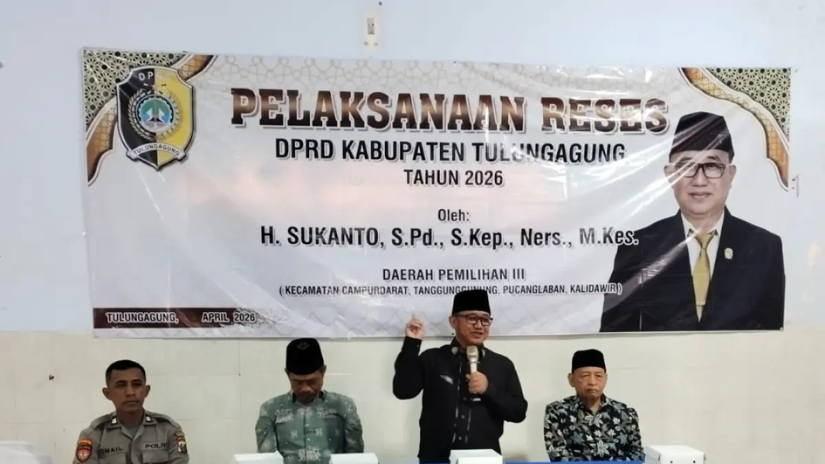 Anggota Komisi A DPRD Kabupaten Tulungagung, Sukanto, saat melakukan reses 