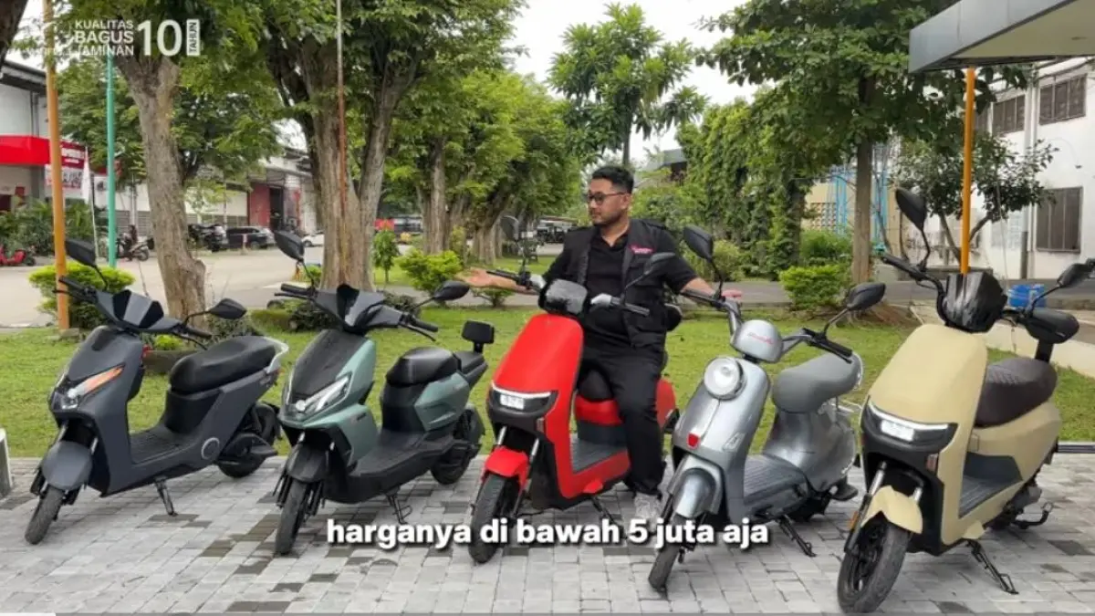 Rekomendasi sepeda listrik murah di bawah Rp5 juta , fitur canggih, jarak jauh, dan desain stylish.