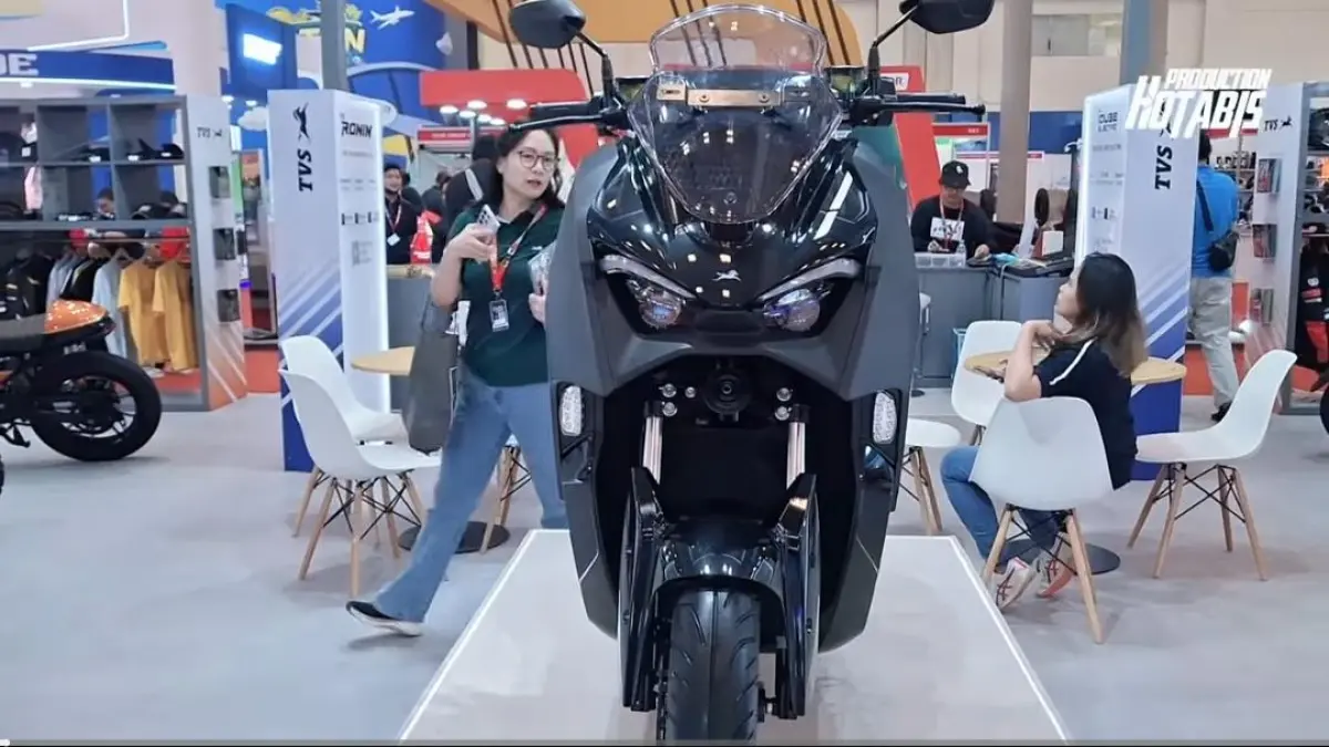 TVS ION M1S hadir dengan jarak tempuh 150 km, desain futuristik, dan tahan banjir. Simak spesifikasi lengkapnya di sini!