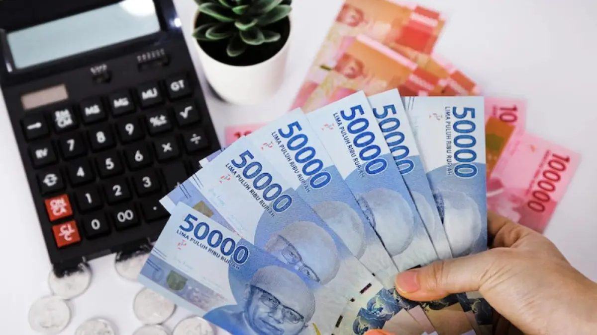 Kenaikan gaji PNS 2026 belum pasti. Menkeu ungkap alasan, ASN diminta bersabar tunggu keputusan resmi pemerintah.