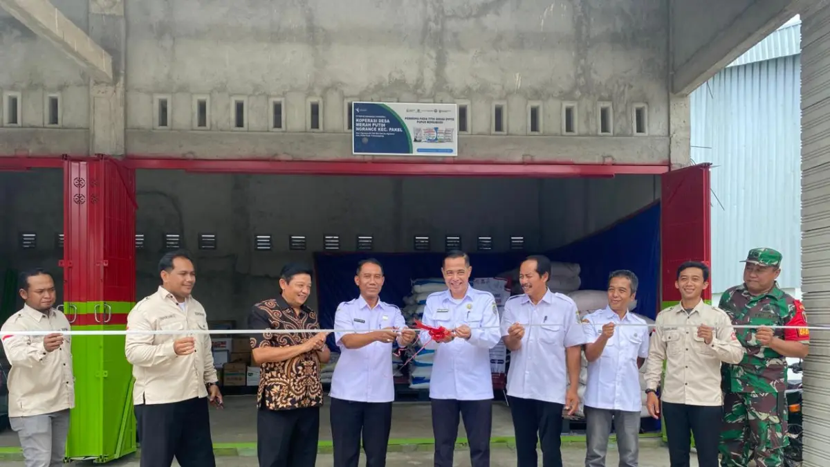 Peresmian Gerai Pertanian Koperasi Desa Merah Putih (KDMP) di Desa Ngrance, Kecamatan Pakel, Tulungagung, pada Rabu (8/4/2026).