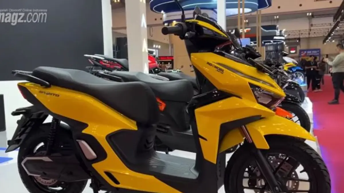 Cek review Indomobil E-Motor Sprinto! Skutik listrik mirip Honda Vario tapi fitur lebih canggih, layar touchscreen, bisa mirroring & torsi 195 Nm.