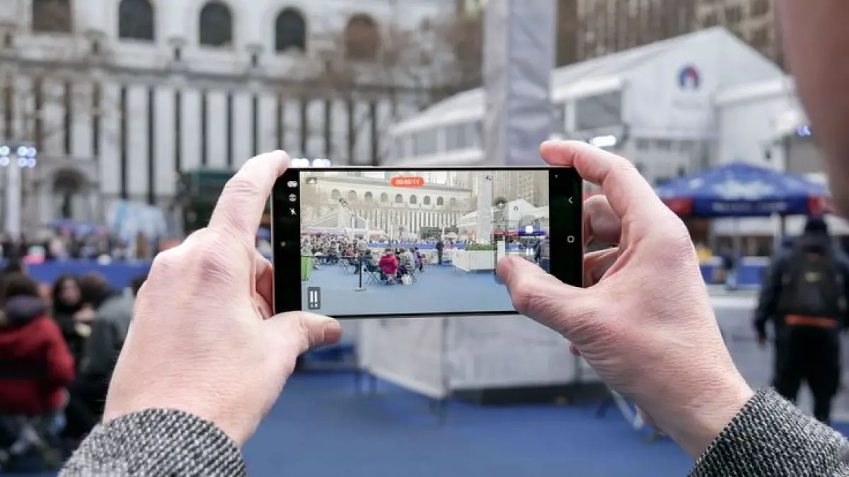 HP Samsung terbaru 2026 hadir dari Galaxy A hingga S26 Ultra. Ini daftar lengkap dan rekomendasi terbaik sesuai budget!(Pinterest)
