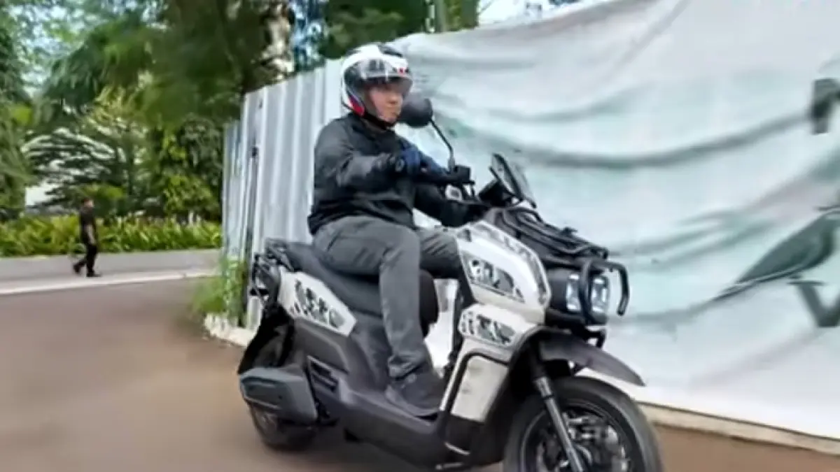 Indomobil tyranno motor listrik review lengkap, fitur canggih, desain adventure, harga Rp25 jutaan dan performa tangguh di 2026.