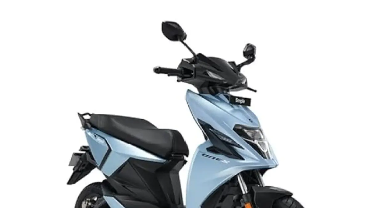 Motor listrik Safat 2025 hadir dengan desain panjang mirip BMW, tenaga 14 kW, top speed 100 km/jam, dan jarak tempuh hingga 120 km.(Pinterest)