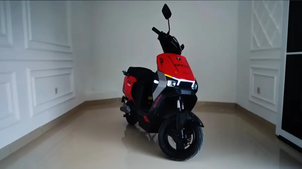 Opero Star Trilit 3, motor listrik Rp9 jutaan dengan jarak tempuh hingga 150 km. Review lengkap performa dan keunggulannya di sini.