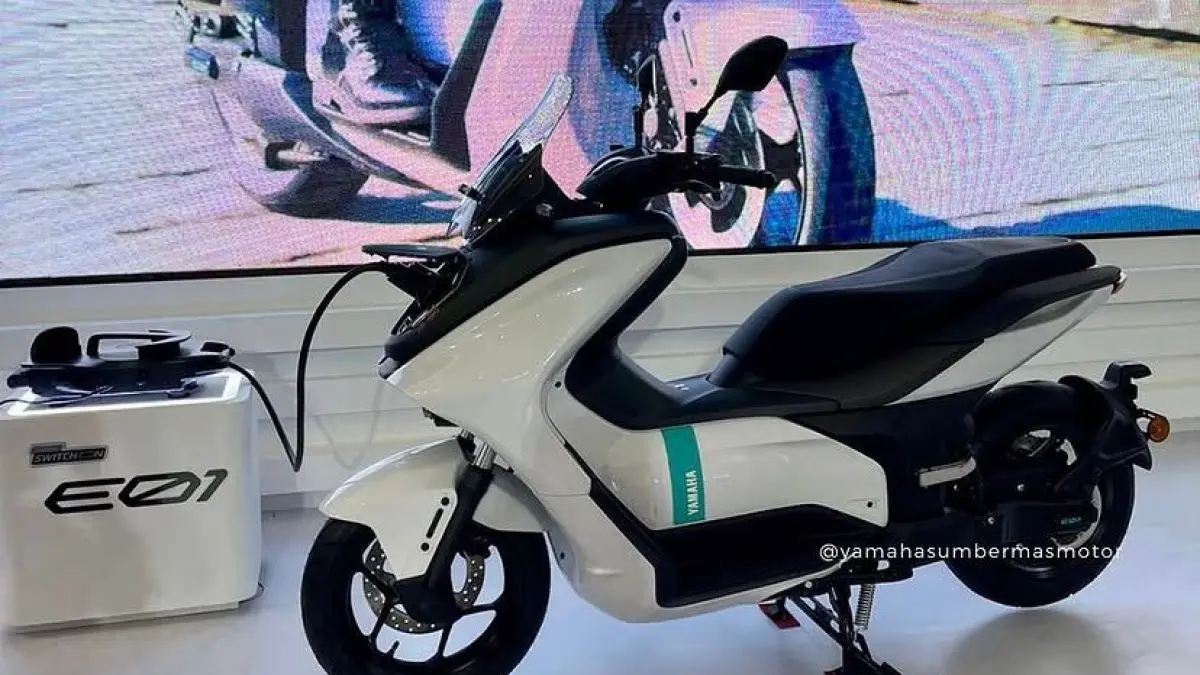 Yamaha Aerox E resmi rilis! Skutik listrik sport dengan torsi 48 Nm, fitur mundur otomatis, dan jarak tempuh 106 km. Cek spek gahar dan harganya di sini!