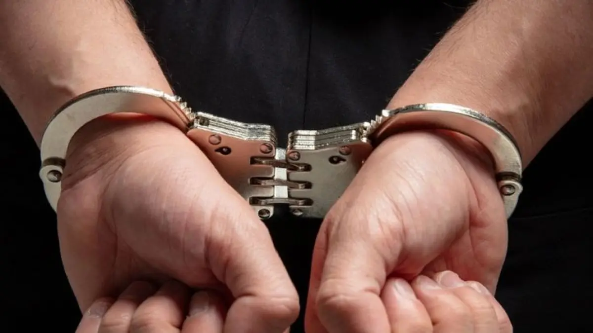 OTT KPK Tulungagung amankan 16 orang, Bupati Gatut Sunu Wibowo tiba di Jakarta, 12 pejabat dibawa untuk pemeriksaan.