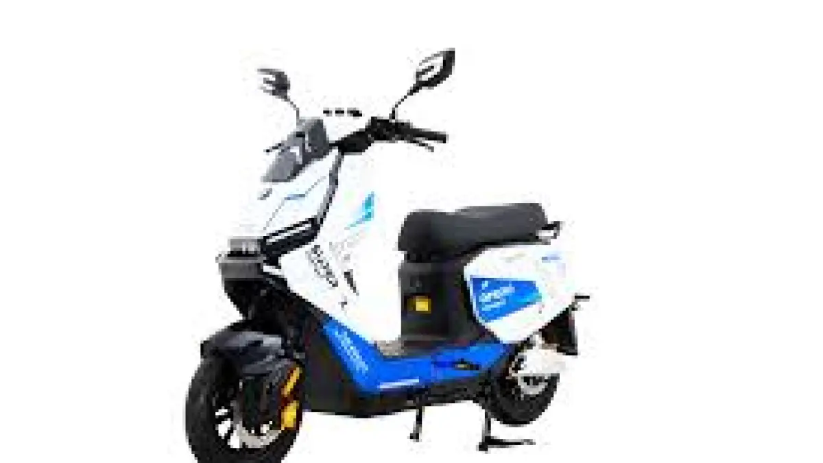 Overo Star 5 Lit resmi meluncur dengan desain futuristik, top speed 60 km/jam, dan jarak tempuh hingga 130 km.