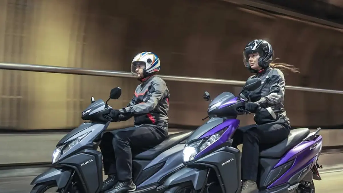 Bikin Heboh! Polytron Fox 350 Resmi Jadi Motor Listrik “Rasa Premium” Rp15 Jutaan, Fitur Cruise Control dan Jarak Tempuh 130 Km Bikin Geger Pasar