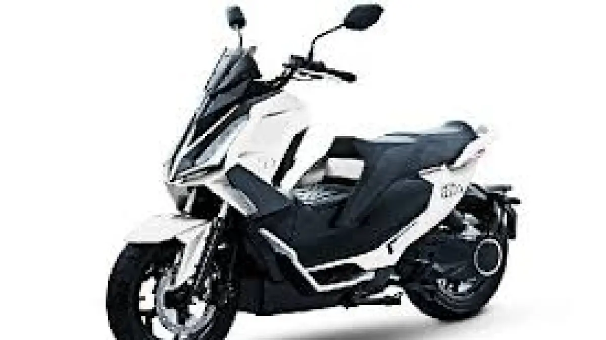 Motor listrik Alpha Servo X hadir dengan cas kilat 20 menit. Alpha Entry cuma Rp15,5 juta dan jarak tempuh 140 KM.