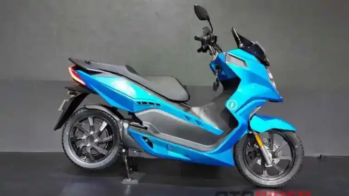 Alva One motor listrik Indonesia hadir dengan desain futuristik, dual baterai, dan fitur boost. Simak spesifikasi dan kelebihannya.