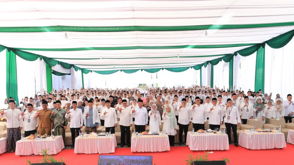 FEBIS dan SAKINAH yang digelar di Pondok Pesantren Lirboyo.