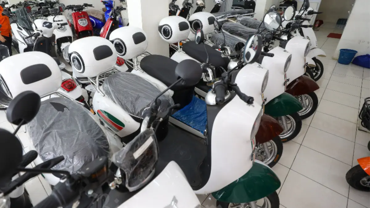 Motor listrik kecepatan 90 km/h makin populer, ini daftar harga dan model terbaru dari Rp16 juta hingga 150 km/h.