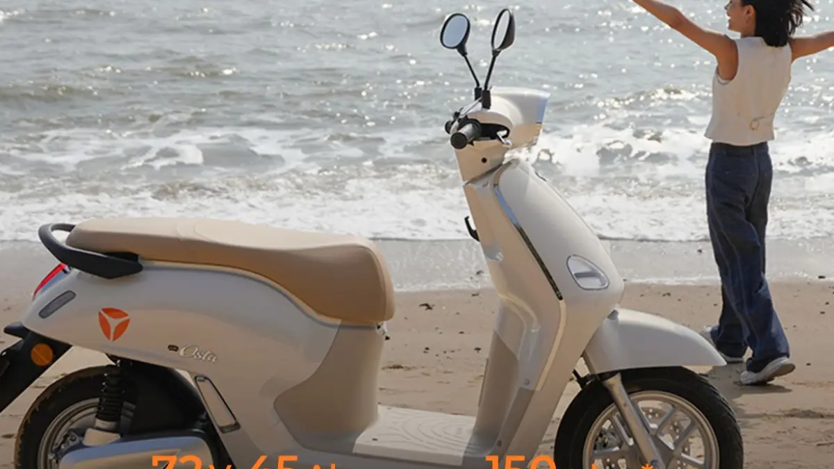 Review Yadea Osta, motor listrik nyaman dengan fitur canggih dan jarak tempuh hingga 150 km, cocok untuk mobilitas harian.
