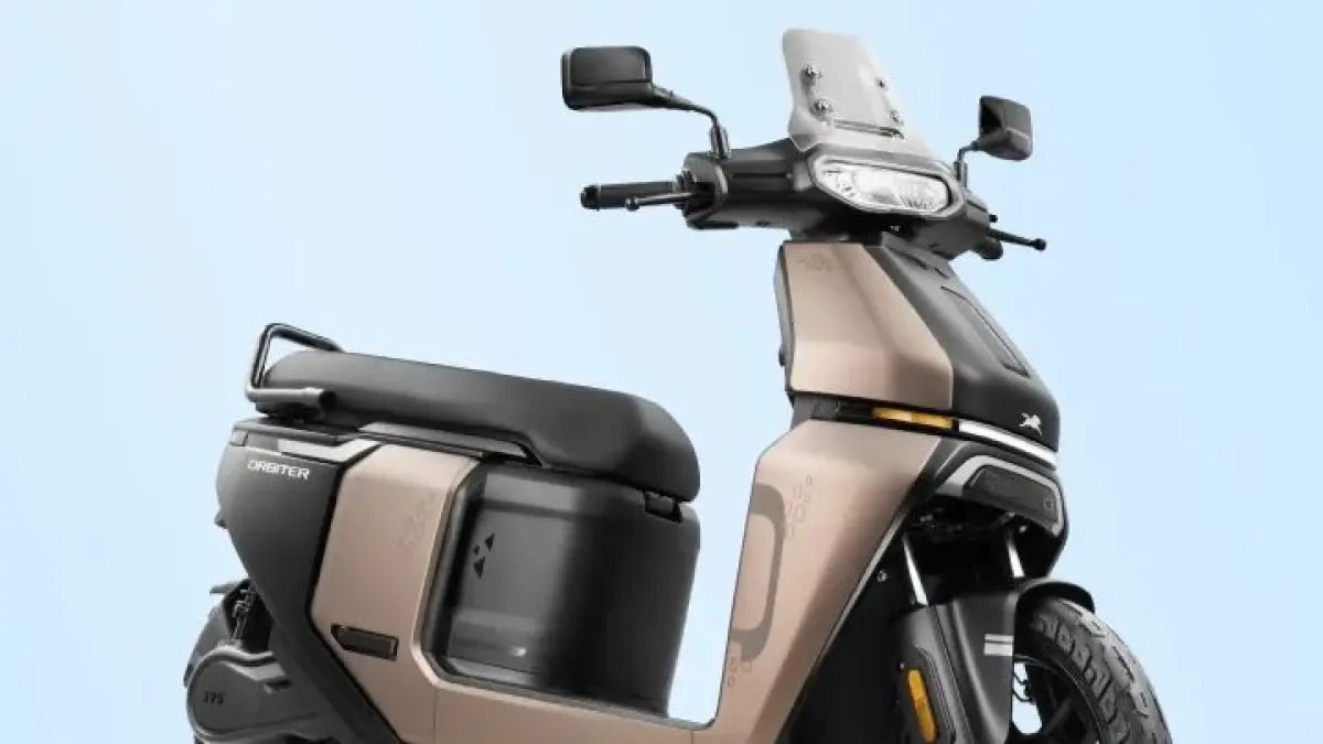 TVS Orbiter motor listrik murah hadir dengan fitur pintar, desain stylish, dan teknologi canggih. 