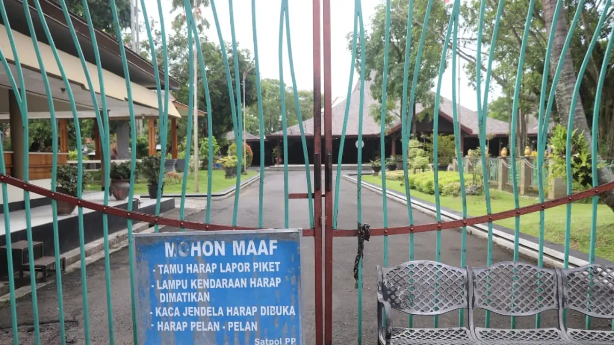 Kondisi Pendapa Kongas Arum Kusumaningbangsa Tulungagung pasca OTT KPK.