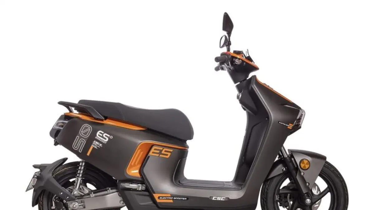 Yadea VelaX H Plus 2026 hadir dengan jarak 163 km, fitur canggih, dan harga terjangkau. Cocok untuk motor listrik harian.(Pinterest)