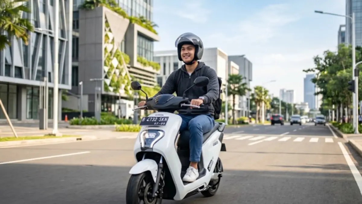 Indomobil E-Motor Tirano hadir dengan desain gagah, fitur canggih, dan jarak tempuh hingga 110 km. Simak keunggulan lengkapnya! Ilustrasi Gemini AI