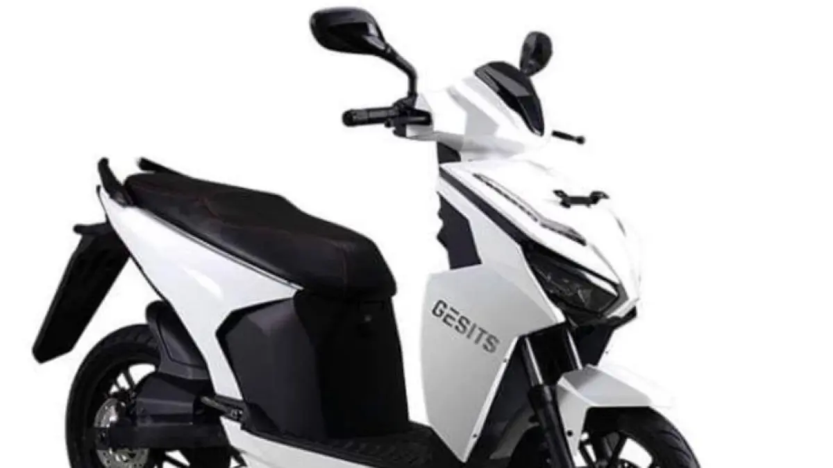 Review jujur motor listrik Gesits setelah 3 tahun pakai! Cek kelebihan shockbreaker monoshock dan tips merawat baterai agar tetap awet di sini.