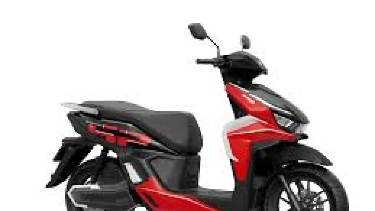 Motor listrik Sprinto EV resmi meluncur dengan harga Rp25,5 juta. Tenaga galak, fitur touchscreen, desain sporty mirip Vario.