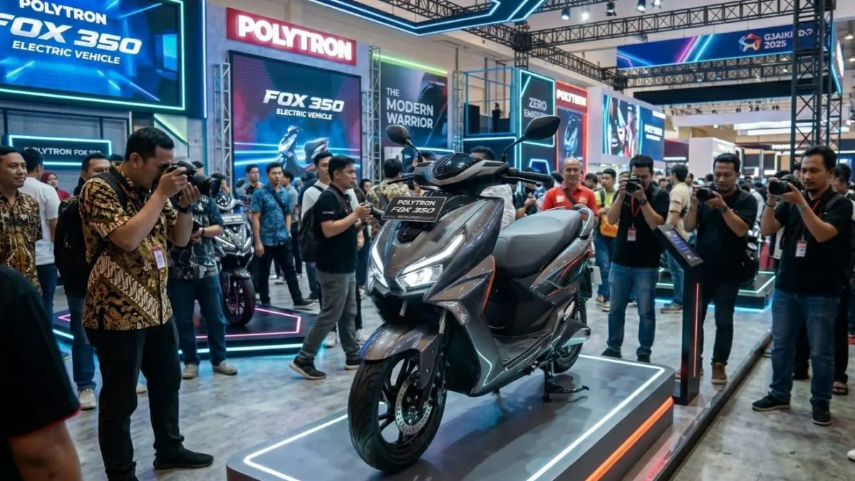 Polytron Fox 350 motor listrik hadir di GJAW 2025, harga Rp15 jutaan fitur lengkap bikin heboh pasar motor listrik